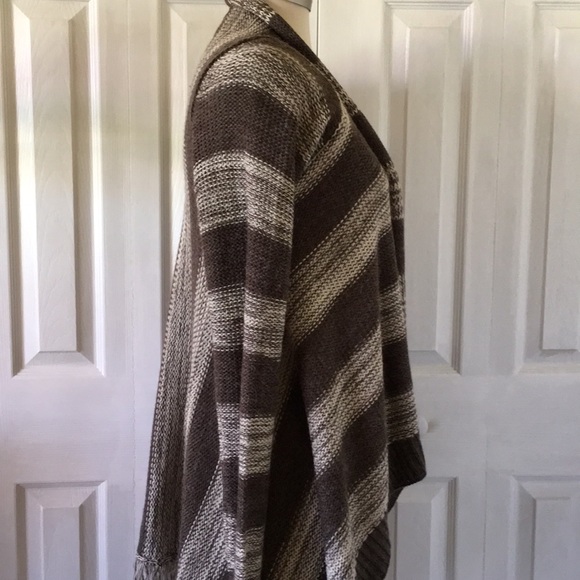 Elan striped and fringed open wrap sweater - Picture 4 of 8